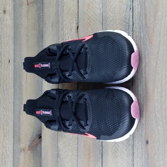 Nike Women's Legend Essential Training Running Shoes NEW - Picture 4 of 8